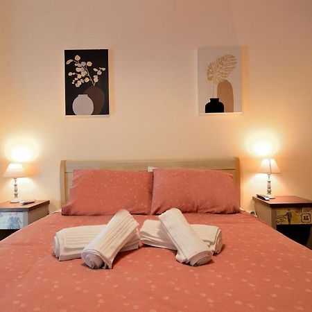 Cozycentre Apartment Athena Bagian luar foto